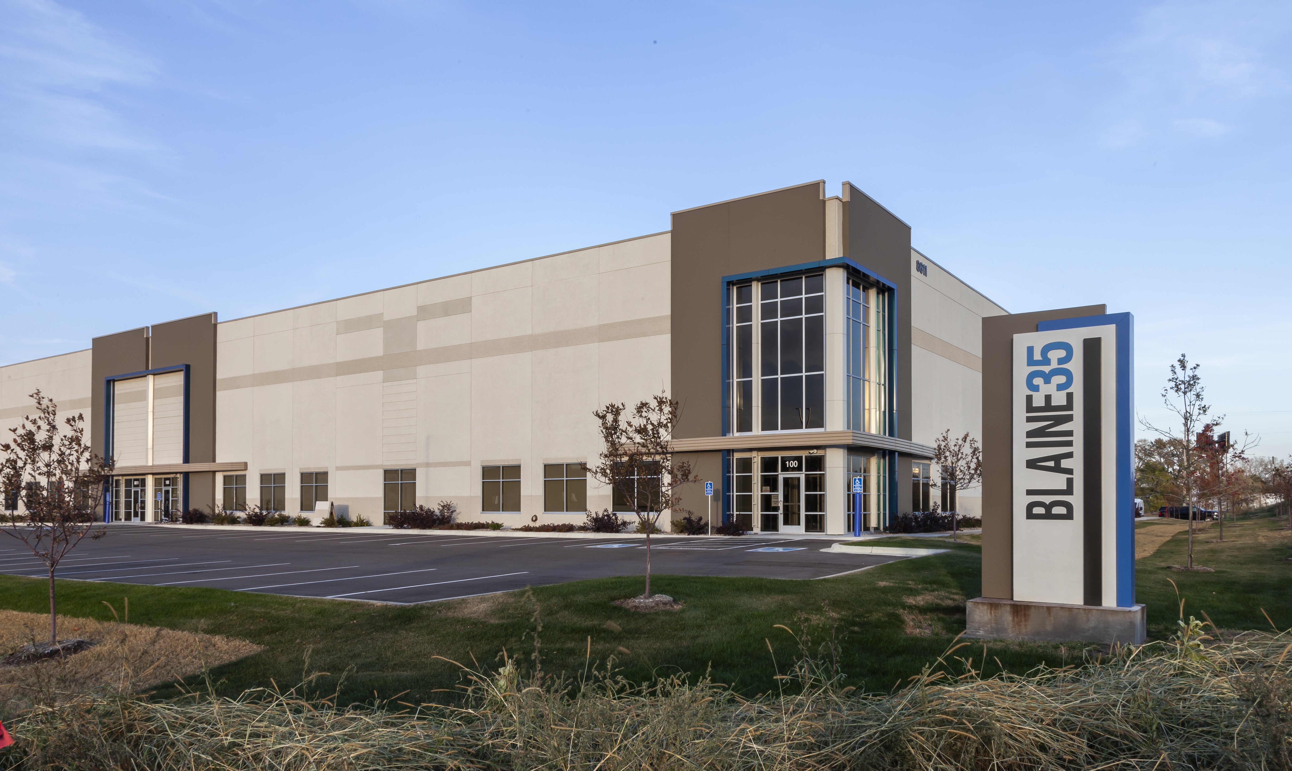 Blaine 35 Business Park w Chandler Industries tenant
